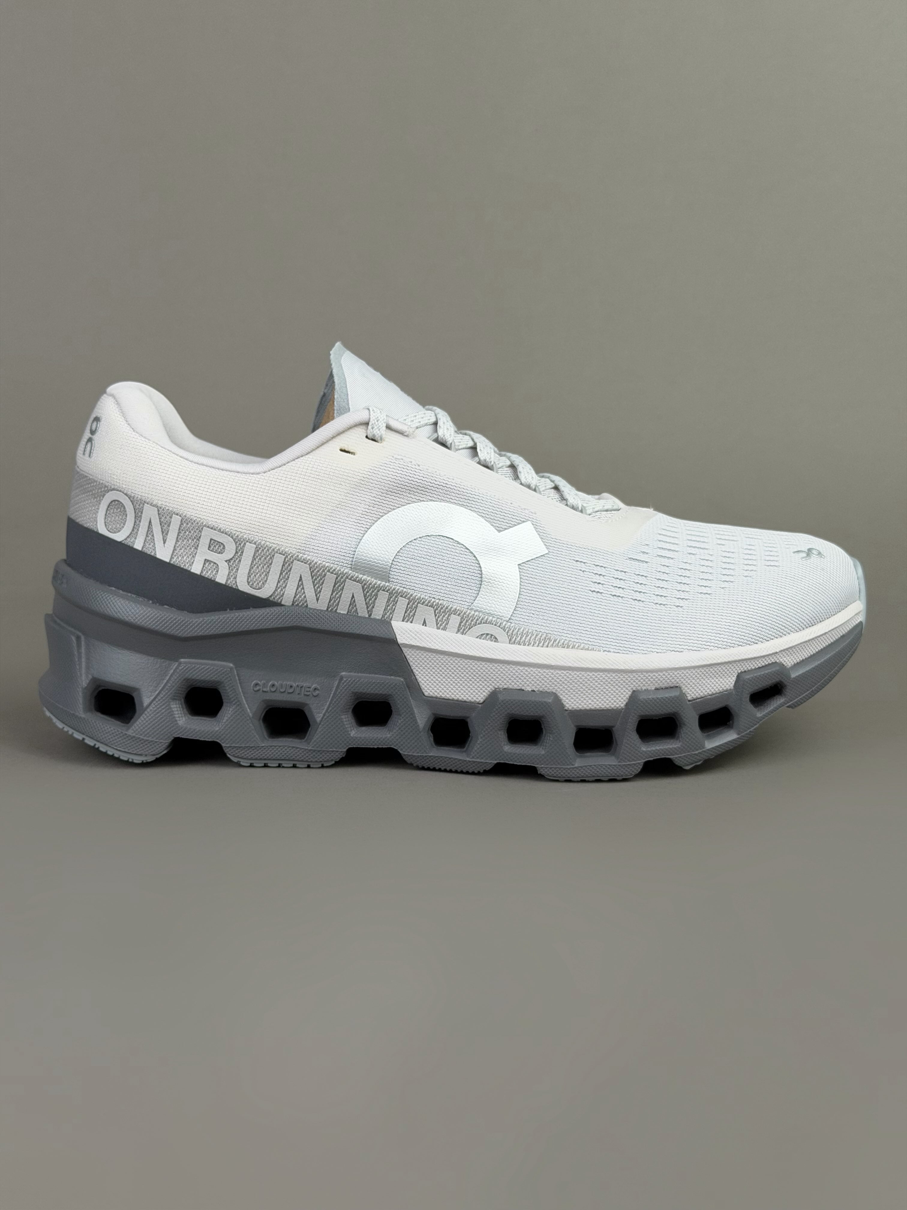 On Running 'Cloudmonster 2'