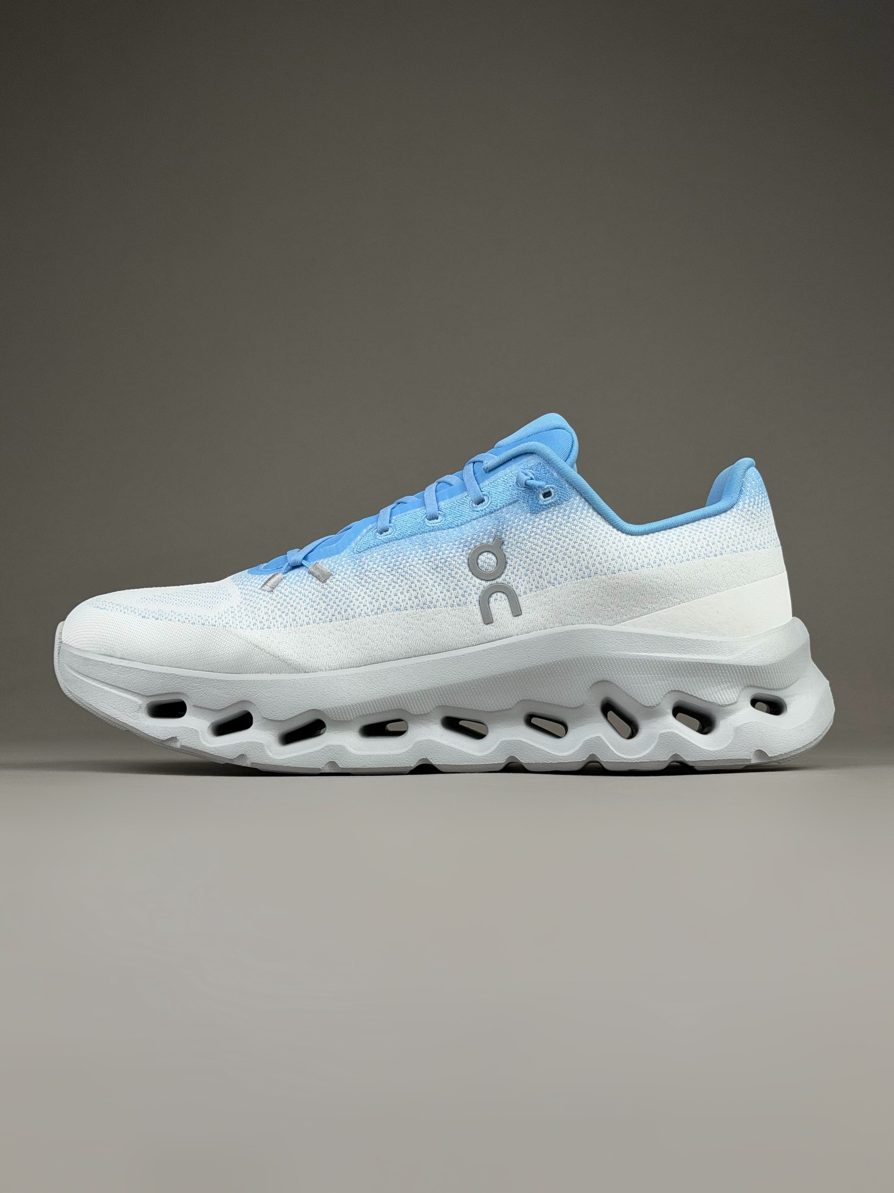 On Running 'Cloudsurfer 2'