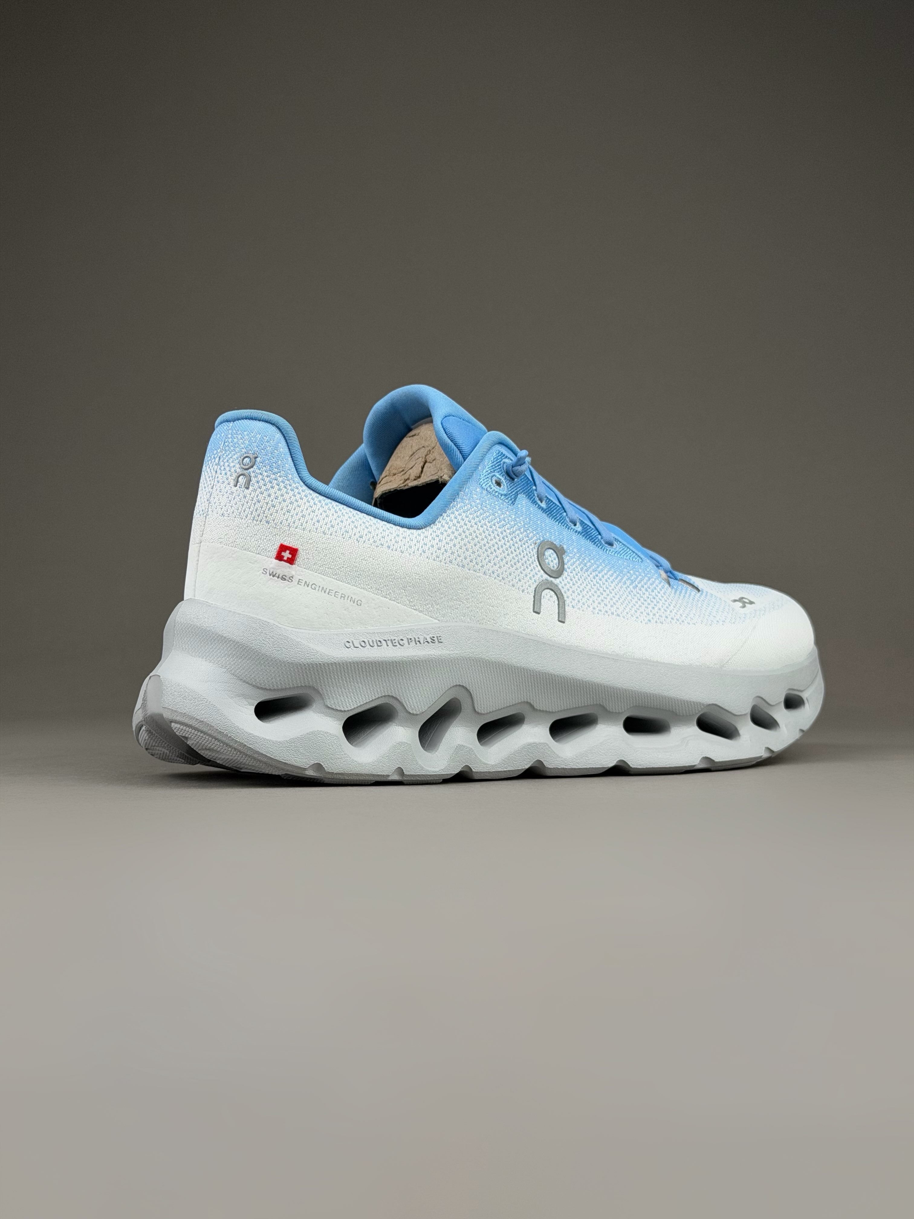 On Running 'Cloudsurfer 2'