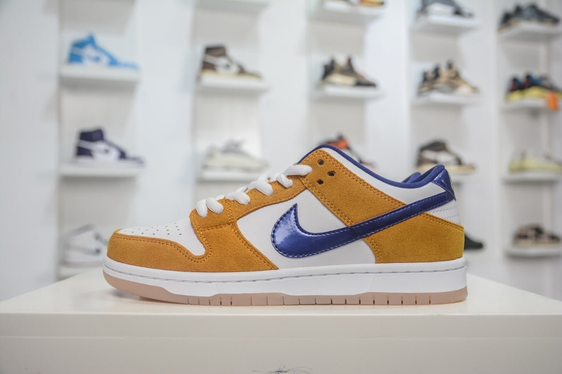 NIKE SB DUNK LOW PRO LASER ORANGE - lateral oposta