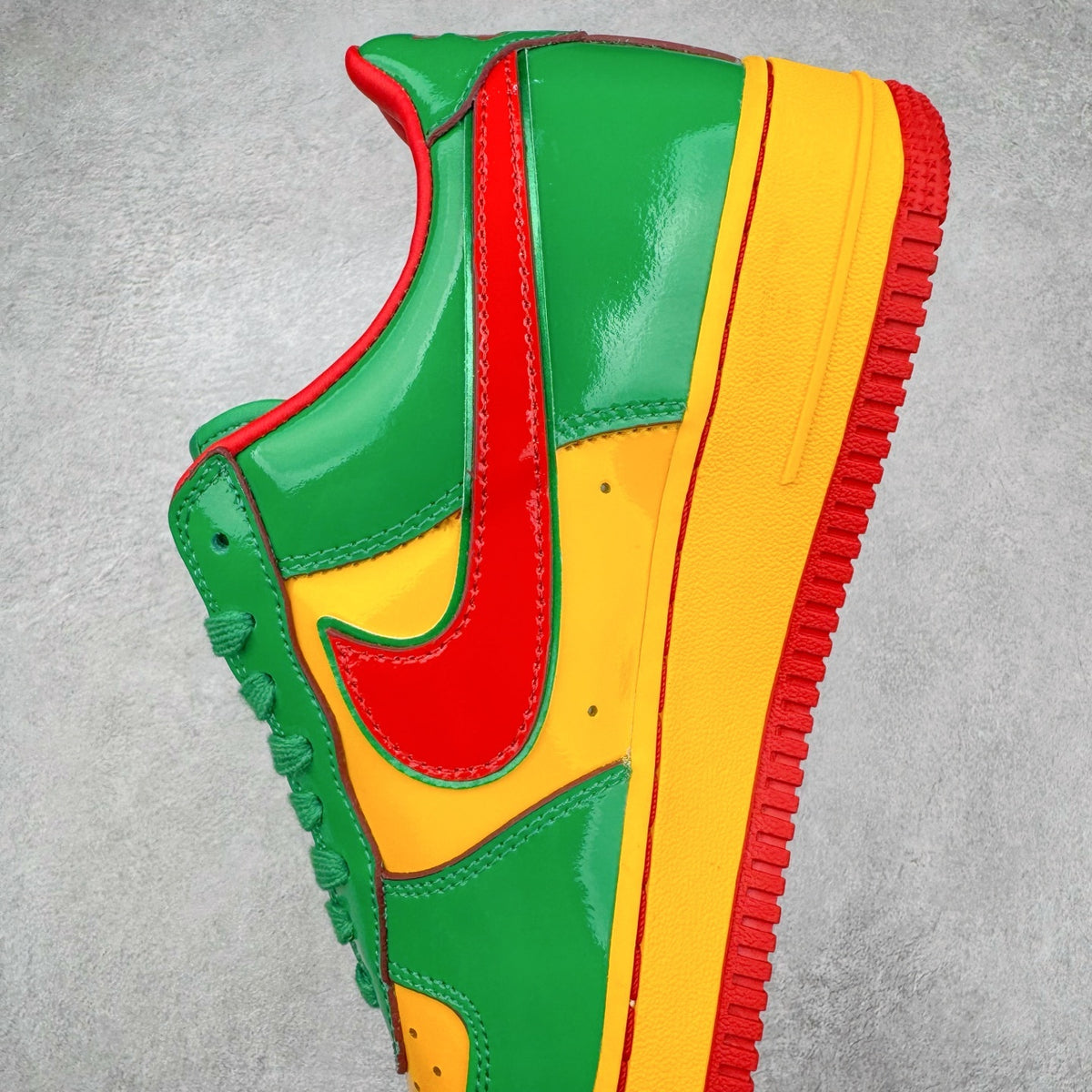 LIL YACHTY x NIKE AIR FORCE 1 LOW CONCRETE BOYS LUCKY GREEN - lateral
