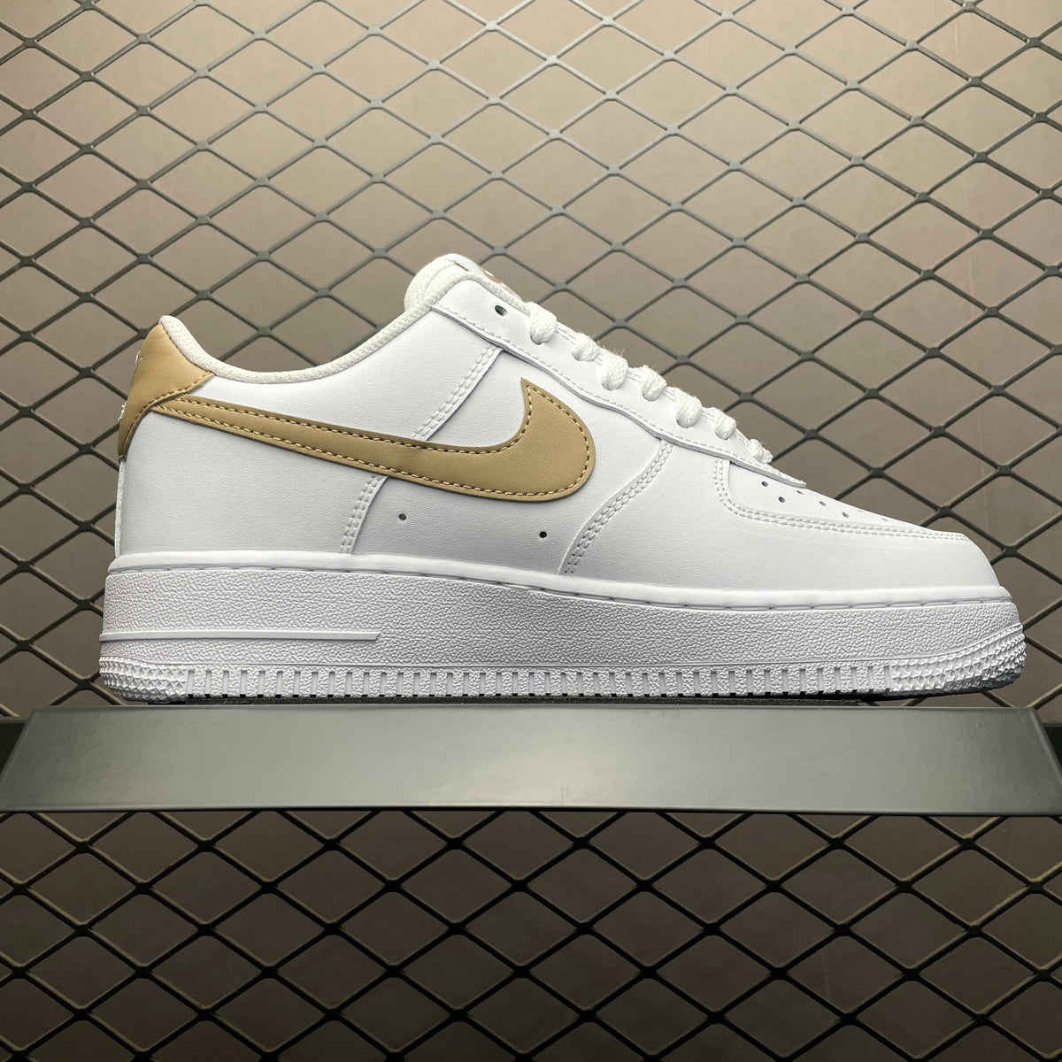 Nike Air Force 1 '07 White Gold side