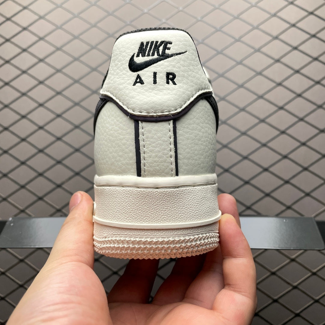 Nike Air Force 1 Low Jewel off white roxo traseira