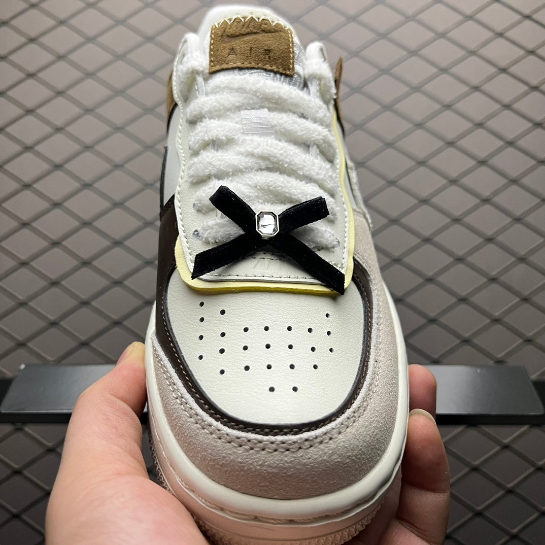 Nike Air Force 1 Shadow Black Bow - detalhe