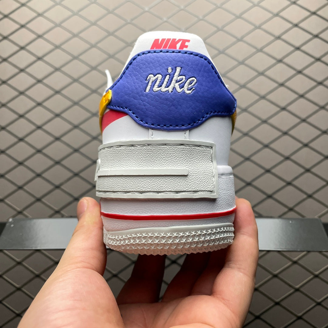 Nike Air Force 1 Shadow White Siren Red Sundial - frente