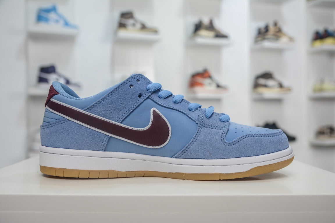NIKE SB DUNK LOW PRO PHILADELPHIA PHILLIES - lateral