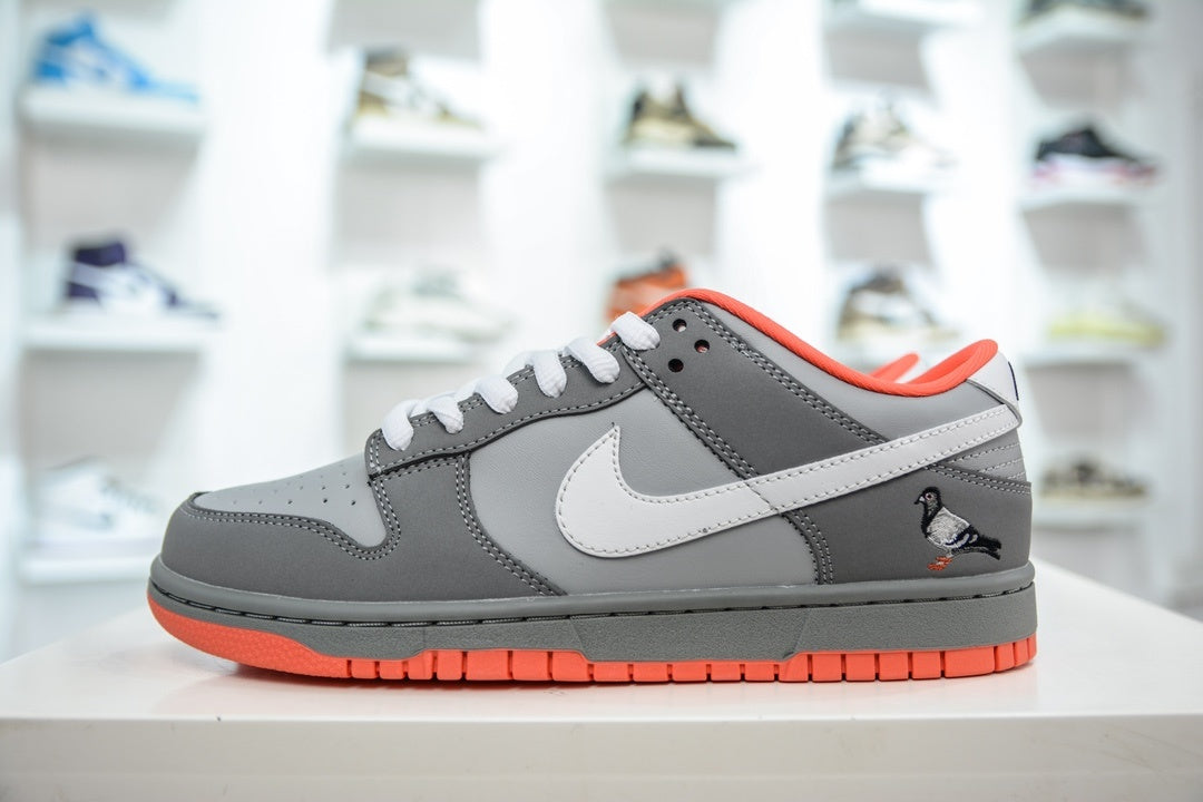 STAPLE x NIKE SB DUNK LOW NYC PIGEON - lateral oposta