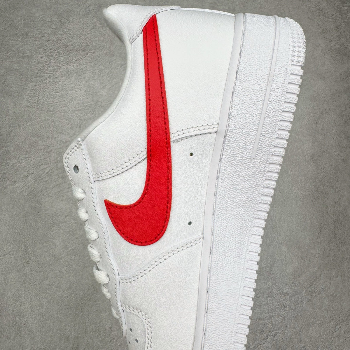 SUPREME x NIKE AIR FORCE 1 LOW BOX LOGO SPEED RED SHANGHAI EXCLUSIVE - lateral