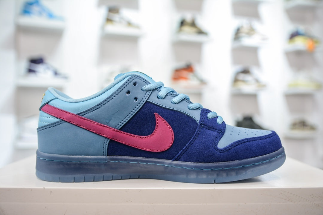RUN THE JEWELS x NIKE SB DUNK LOW - lateral oposta
