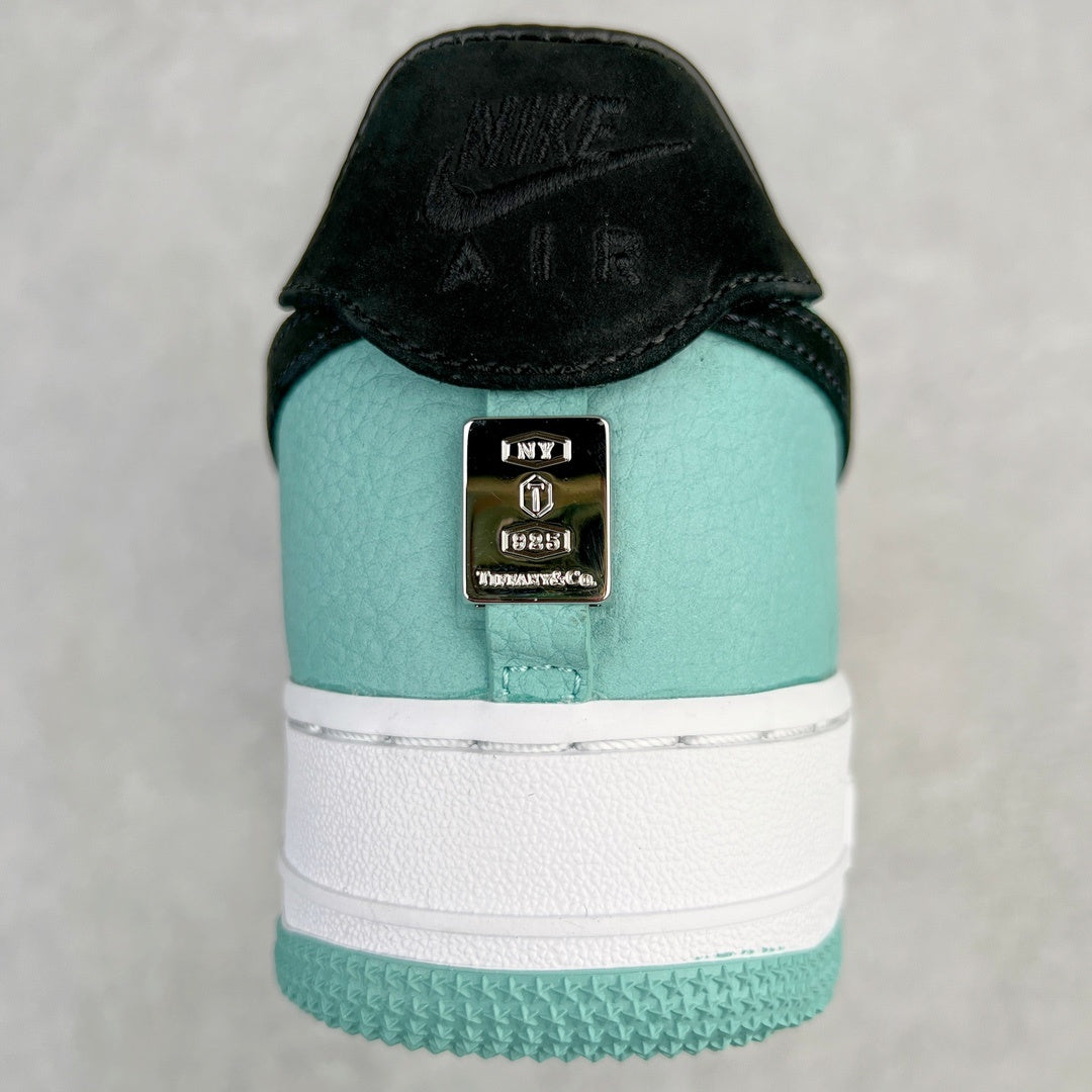 TIFFANY & CO. x NIKE AIR FORCE 1 LOW 1837 FRIENDS & FAMILY - traseira