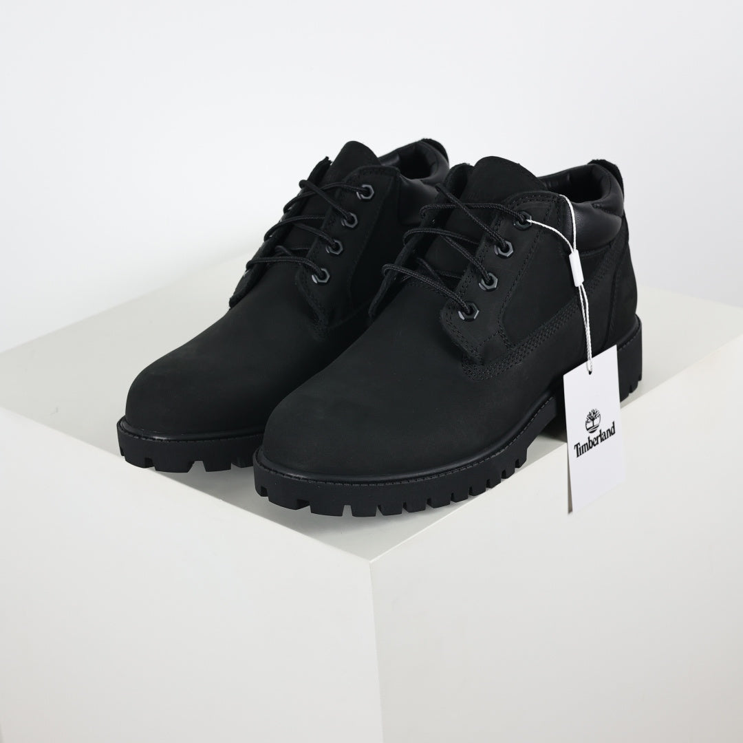 Timberland Nellie Chukka preta - par em perspectiva