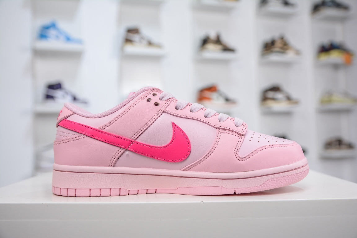 NIKE DUNK LOW TRIPLE PINK - lateral oposta