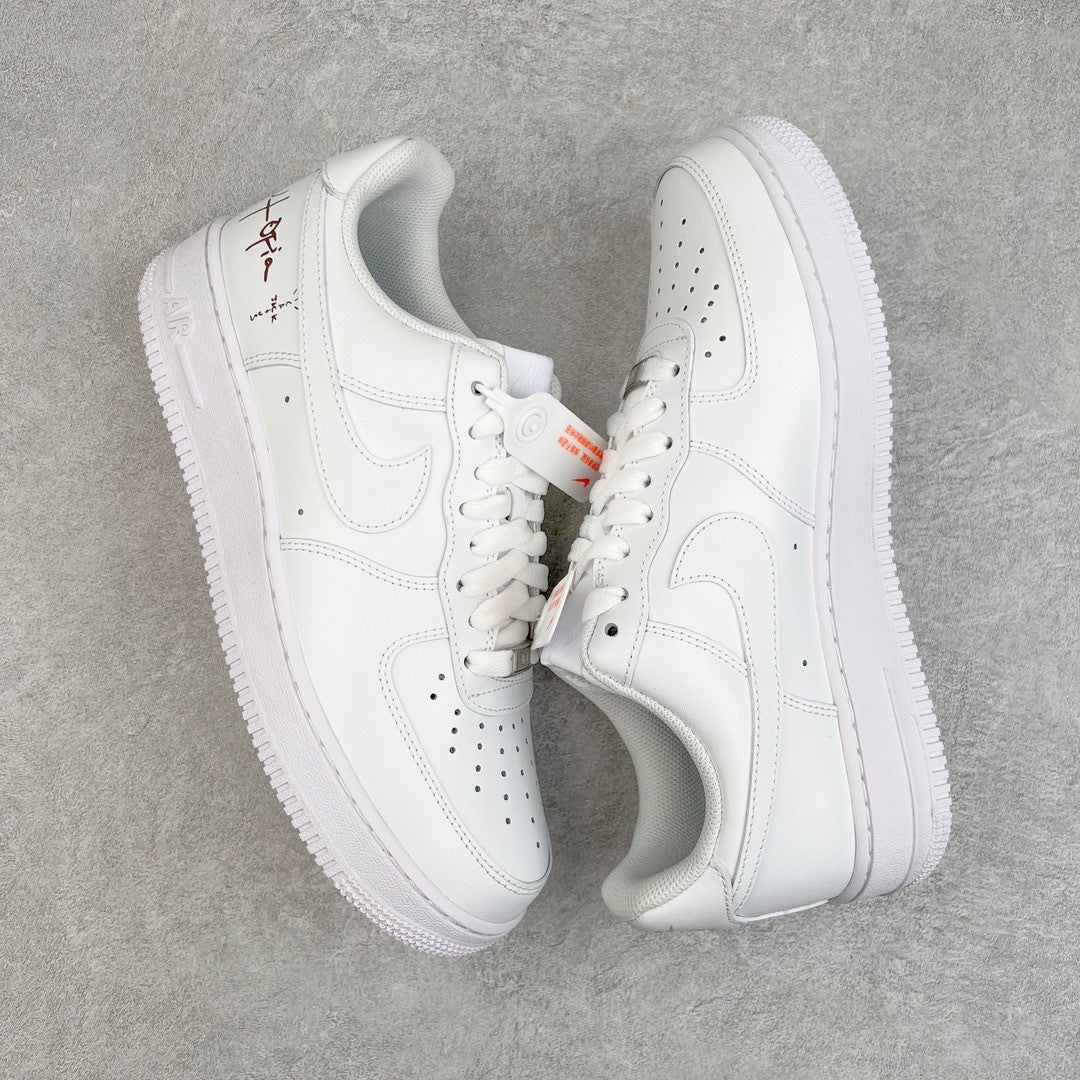 TRAVIS SCOTT x NIKE AIR FORCE 1 LOW UTOPIA - lateral oposta