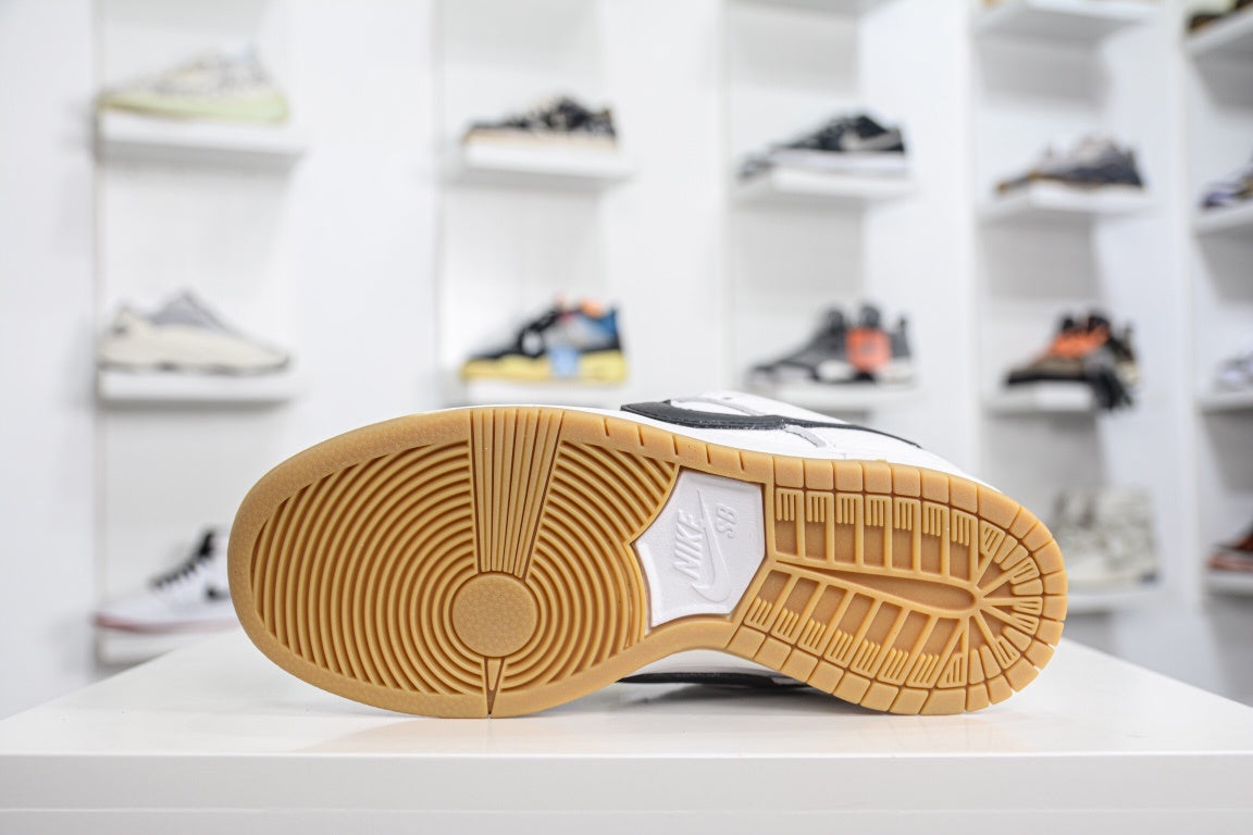 NIKE SB DUNK LOW PRO WHITE GUM - solado