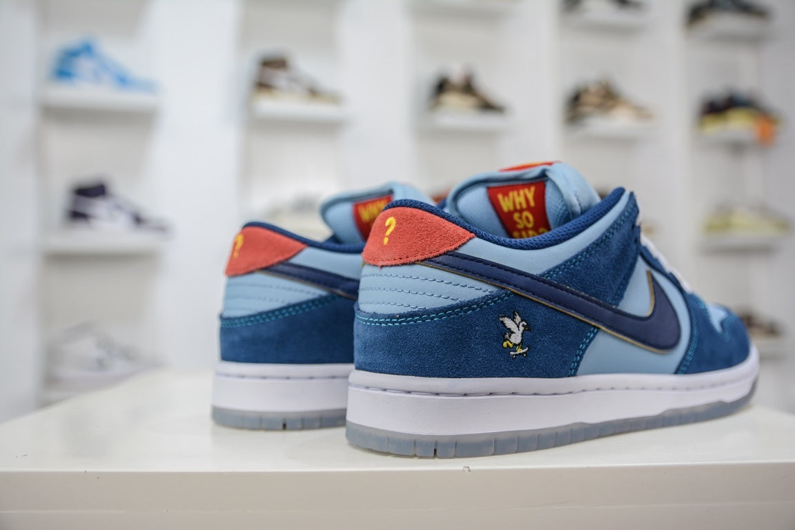 WHY SO SAD x NIKE SB DUNK LOW PRO - traseira em angulo