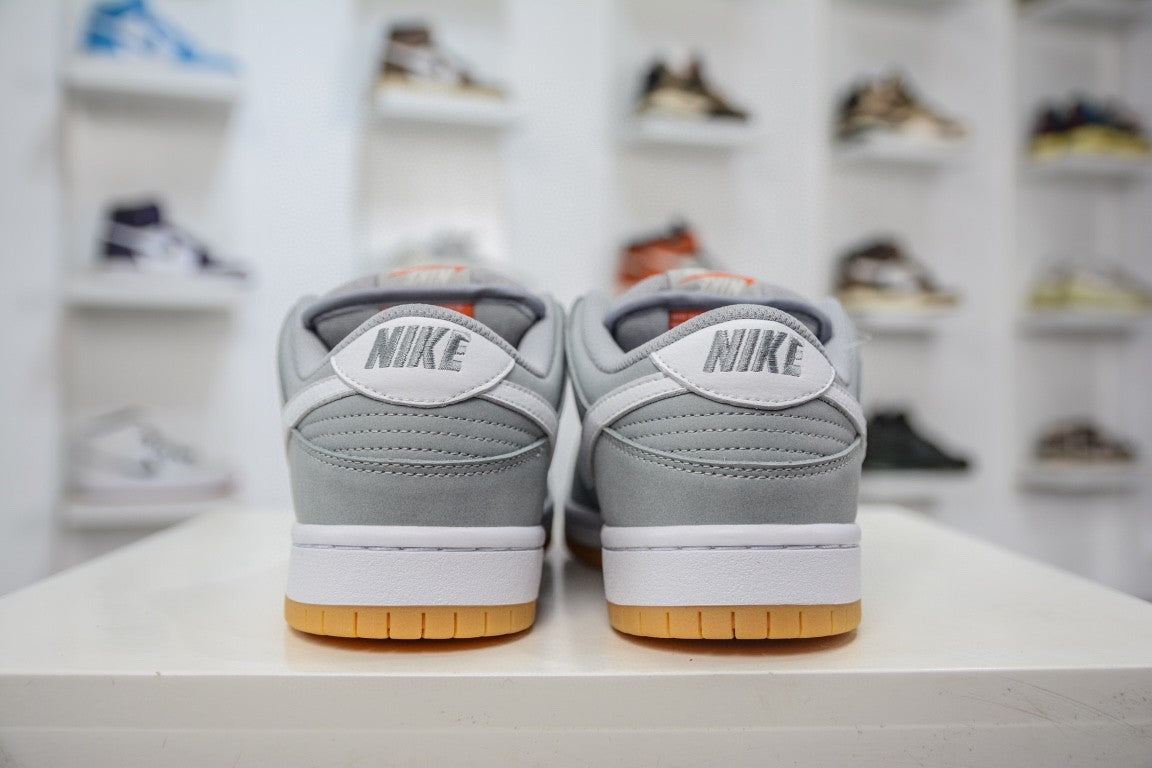 NIKE SB DUNK LOW PRO ISO ORANGE LABEL WOLF GREY GUM - traseira