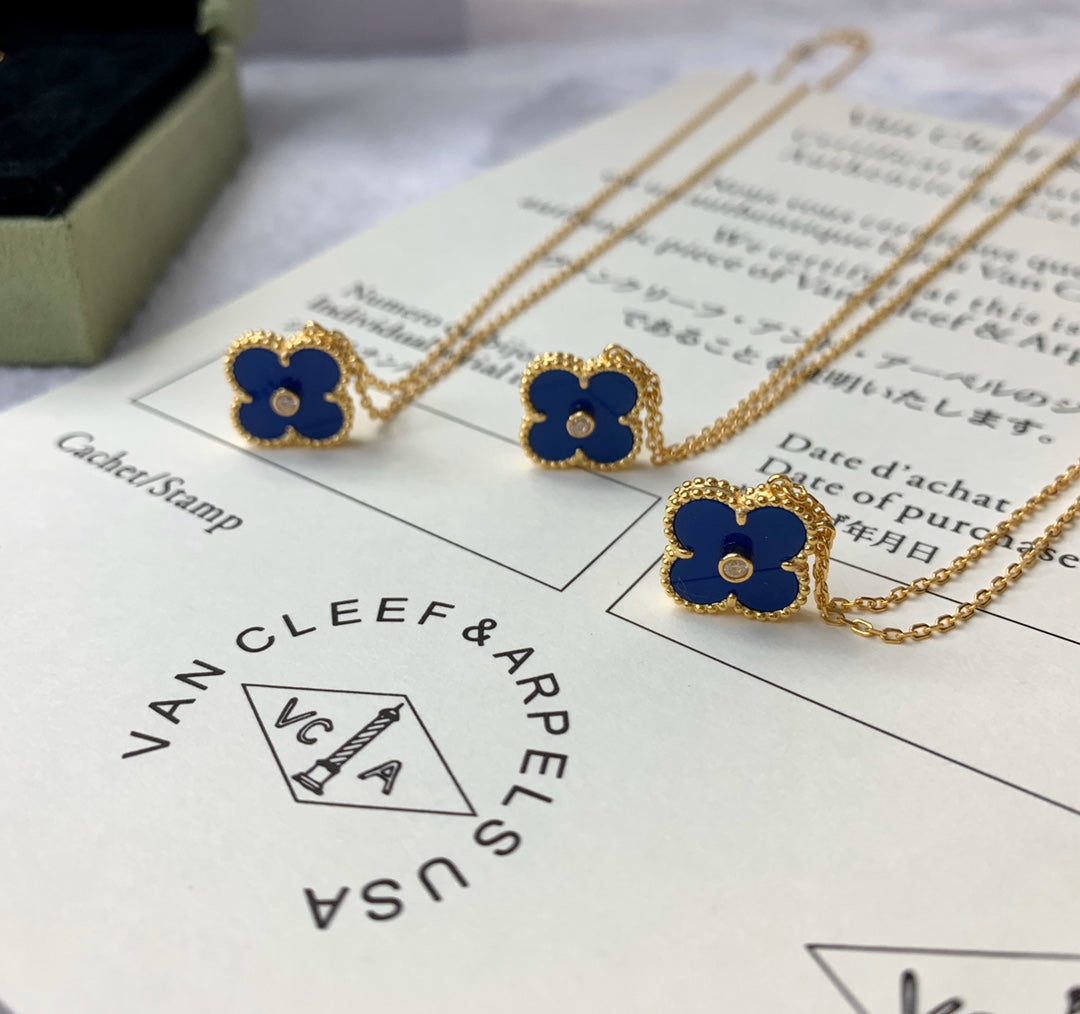 Colar Van Cleef & Arpels 'Vintage Alhambra 10 Motifs'