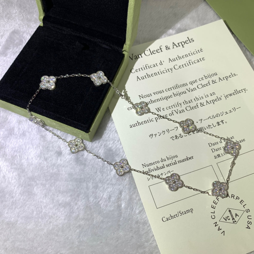 Colar Van Cleef & Arpels 'Alhambra 10 Motifs'