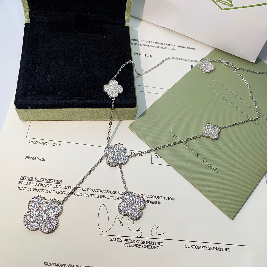 Van Cleef & Arpels 'Magic Alhambra 6 Motifs'
